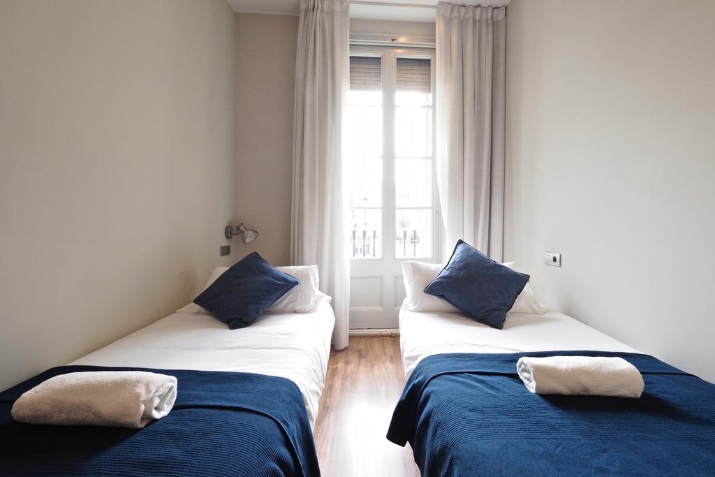 Gracia Terrace Design Apartment Barcelona Bagian luar foto