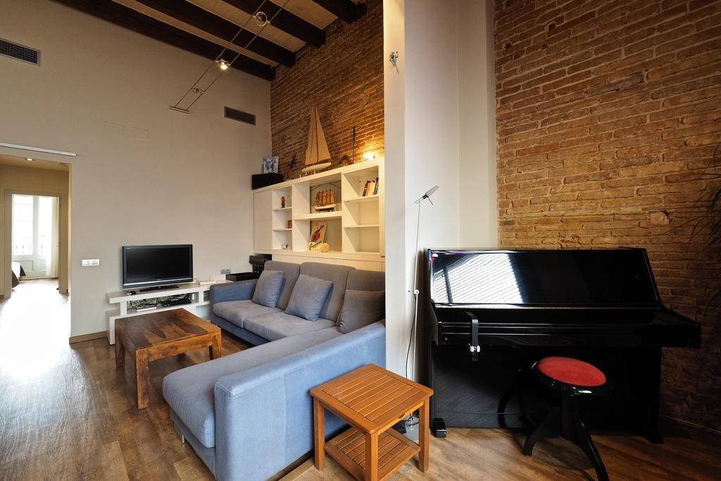 Gracia Terrace Design Apartment Barcelona Bagian luar foto