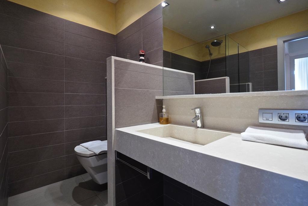 Gracia Terrace Design Apartment Barcelona Bagian luar foto