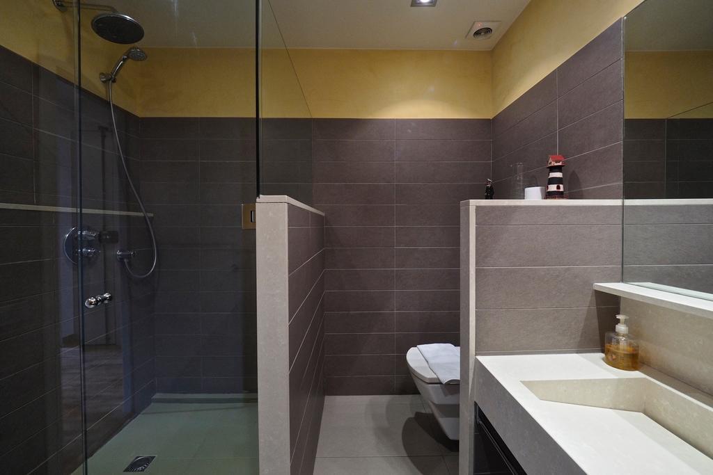 Gracia Terrace Design Apartment Barcelona Bagian luar foto